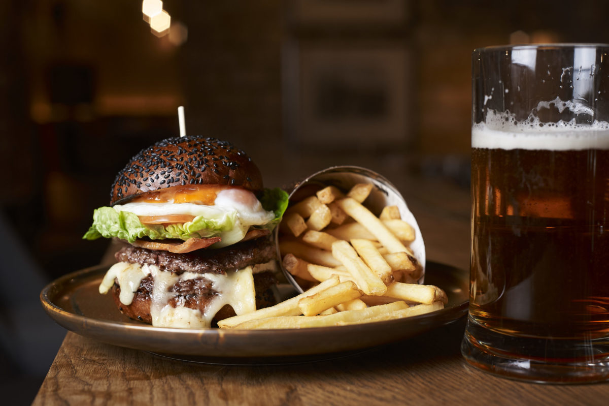 DORMY_HOUSE_POTTING_SHED_BURGER_107
