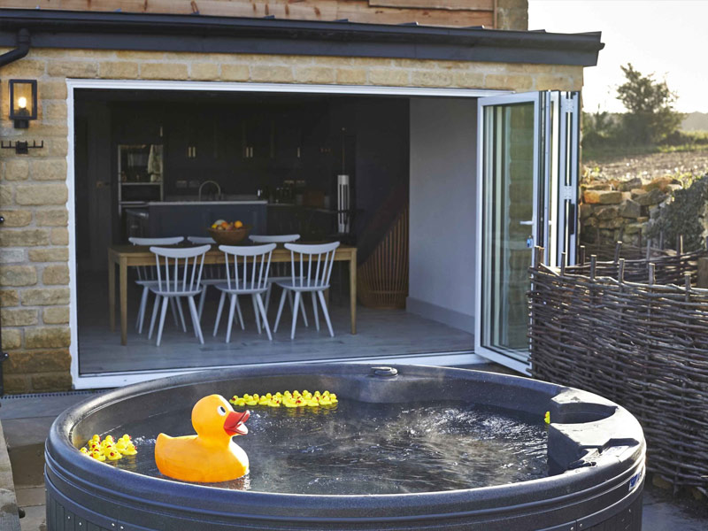 Hot tub at the Nook